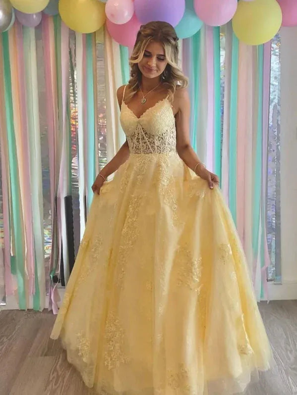 Romantic A-Line V-Neck Corset Appliques Lace Tulle Pale Yellow Floor-Length Prom Dress