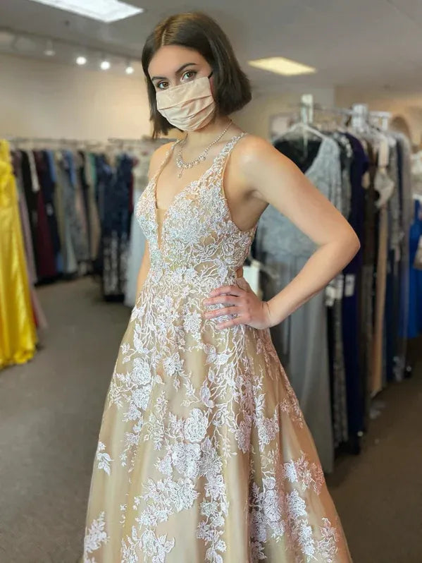 Romantic A-Line V Neck Lace-Applique Tulle Champagne Floor-Length Prom Dress