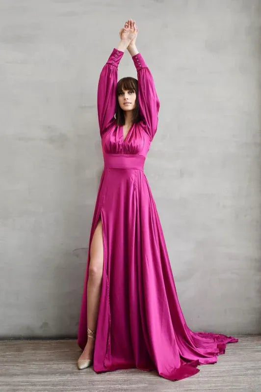 Romantic A-line V-neck Long-sleeve Ruched Emerald Green Floor-length Prom Dress for Women Ready to Ship
