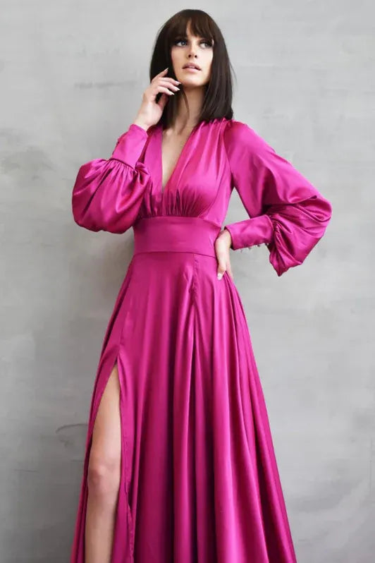 Romantic A-line V-neck Long-sleeve Ruched Emerald Green Floor-length Prom Dress for Women Ready to Ship