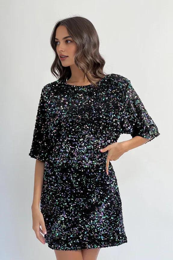 Round Neck Short Sleeves Backless Sequin Black Short Homecoming Dress