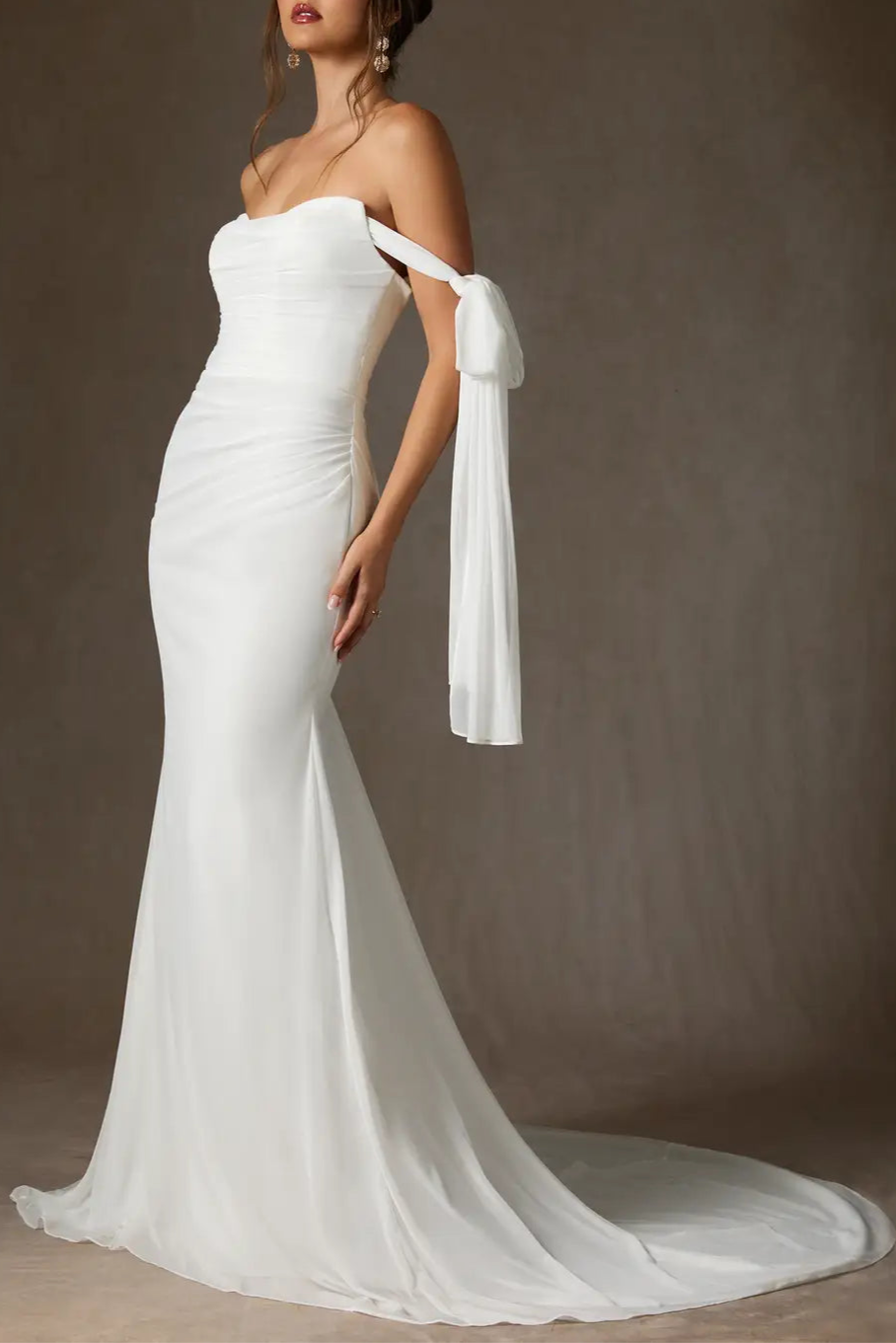 Sheath Diamond White Tulle Bows Detachable Sleeves Off-the-Shoulder Wedding Dress With Sweep Train