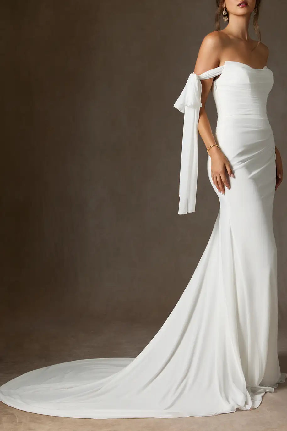 Sheath Diamond White Tulle Bows Detachable Sleeves Off-the-Shoulder Wedding Dress With Sweep Train