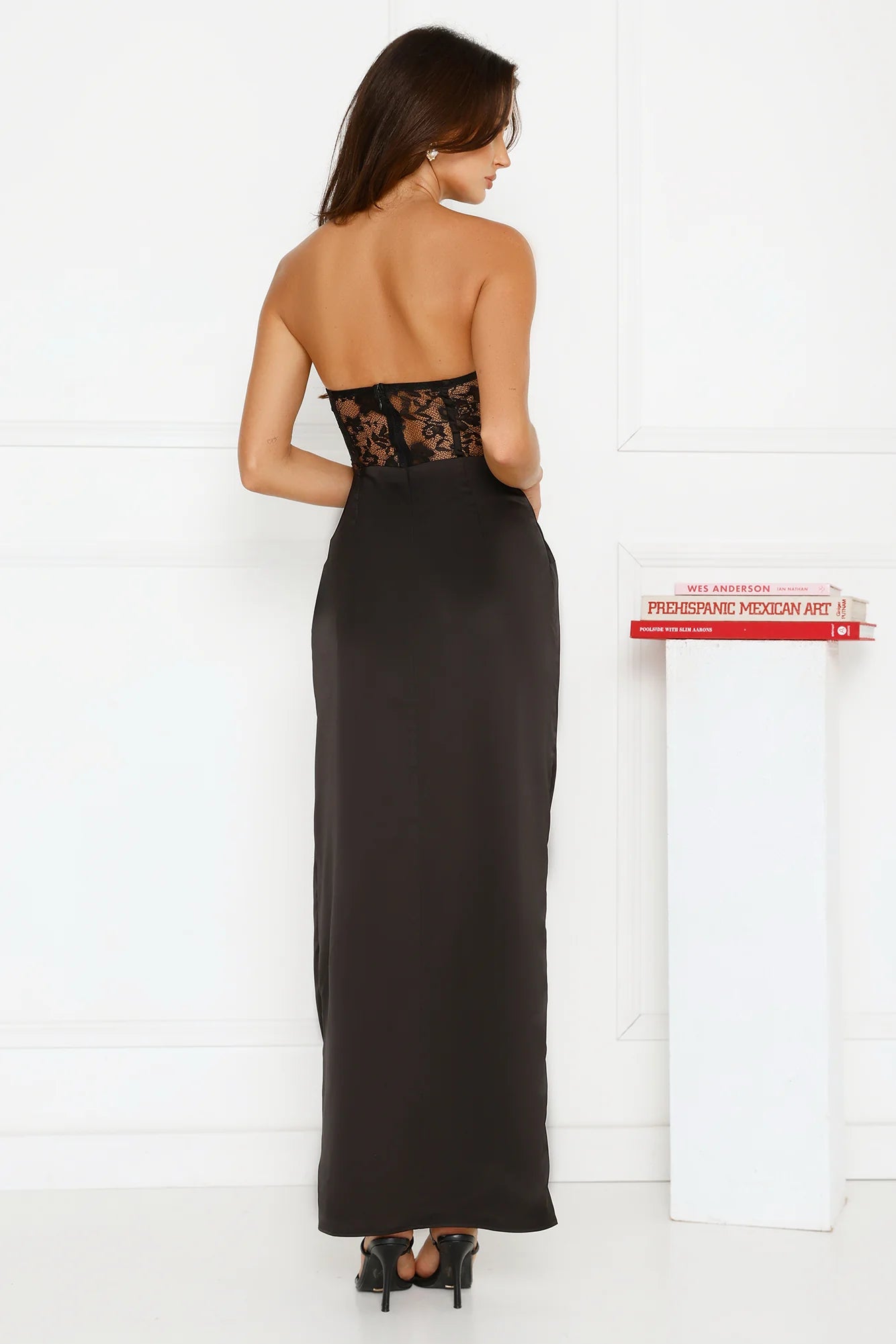 Sheath Strapless Twisted Sheer Lace Satin Black Maxi Evening Dress With High Slit