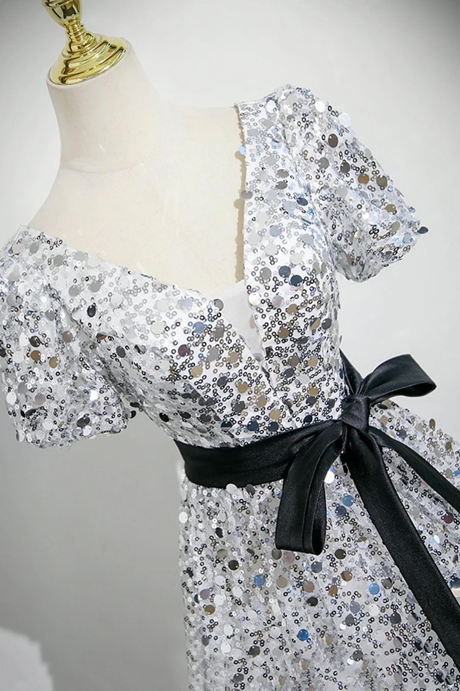 Silver Sequins V-Neck Bow Sash Short Sleeve Backless Long Prom Dress Party Dress