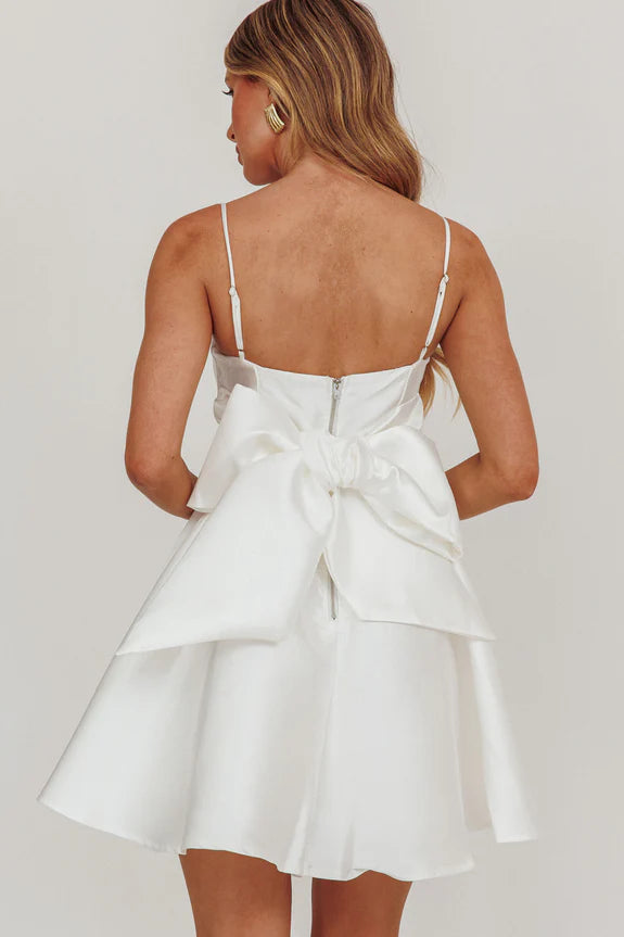 Simple And Elegant Flared Spaghetti Straps Bow White Mini Homecoming Dress