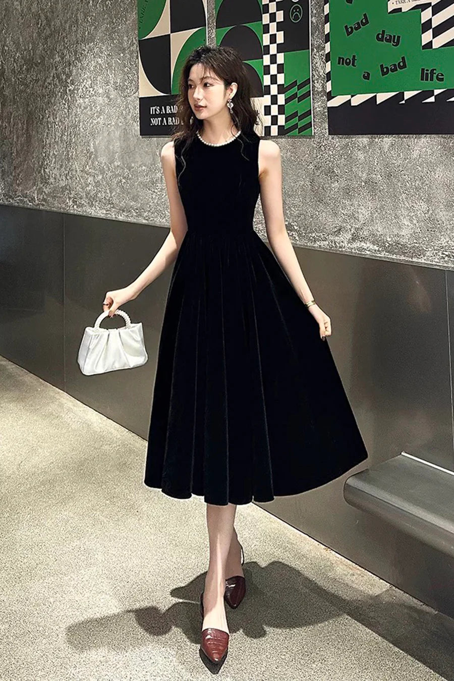 Simple Black Velvet Pearl Back Zipper A-Line Short Party Dress Evening Dress
