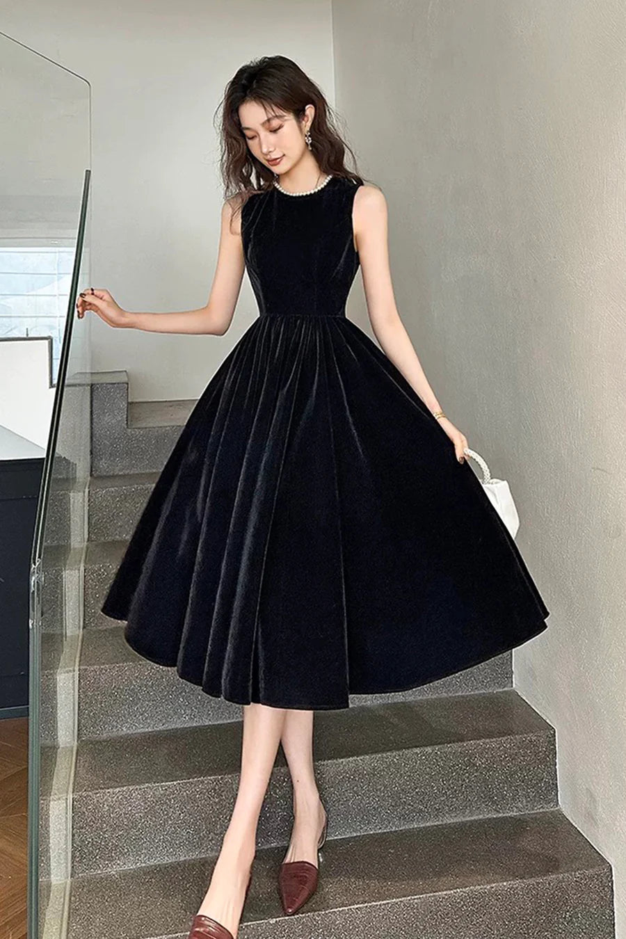 Simple Black Velvet Pearl Back Zipper A-Line Short Party Dress Evening Dress