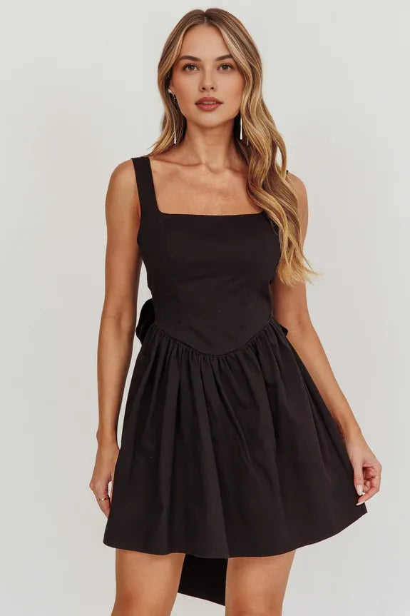 Simple Flared Square Neck Backless Bow Black Mini Homecoming Dress
