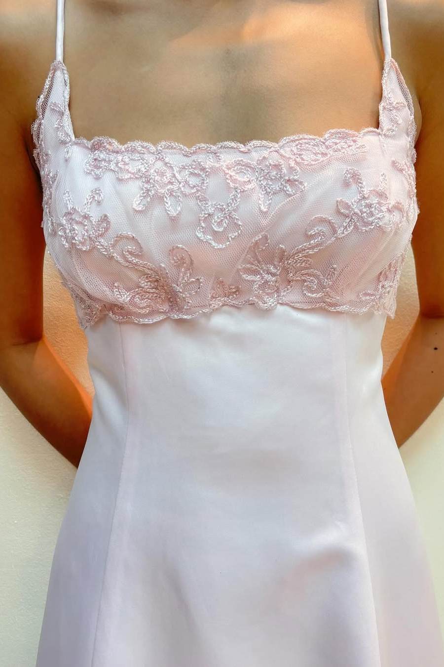 Simple Pink Spaghetti Straps Appliques Empire-Waist Satin Prom Dress