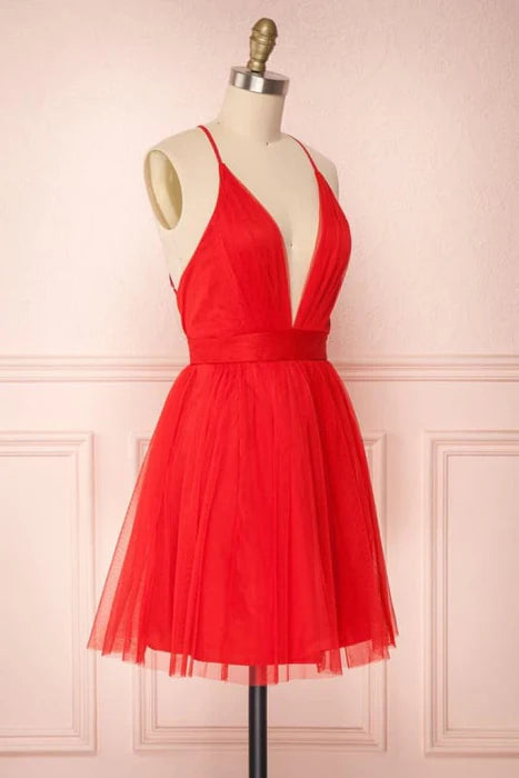 Simple Red Tulle V Neck Spaghetti Straps Backless A Line Short Homecoming Dress