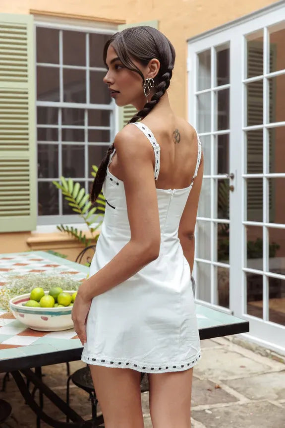 Simple Square Neck Ribbon Trim White Mini Homecoming Dress For Ladies