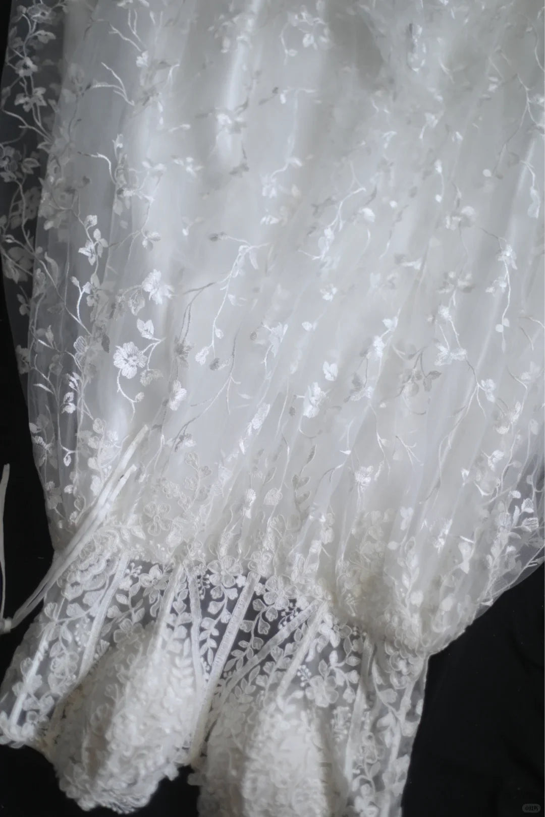 Simple White Lace Appliques Spaghetti Straps Back Zipper A Line Wedding Dress Bridal Dress