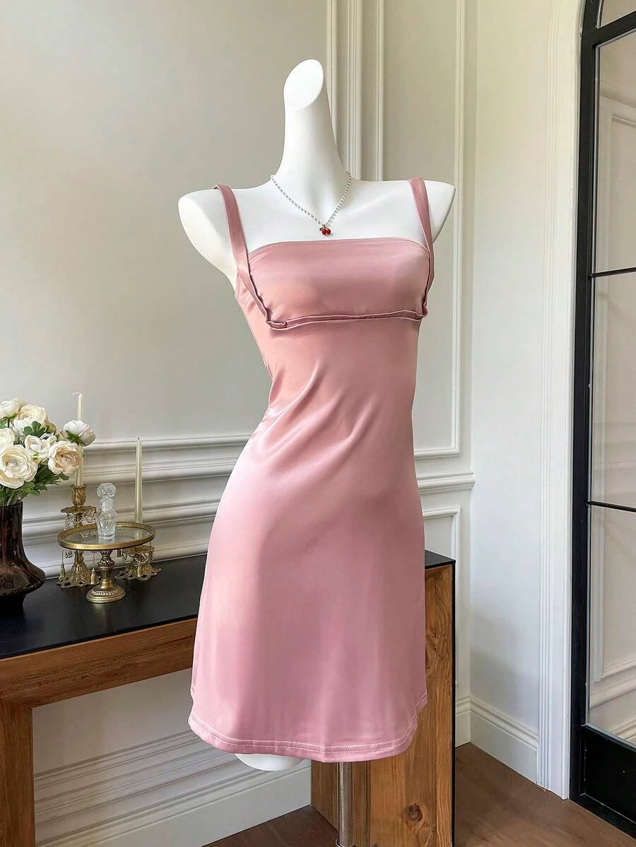 Simple Sheath Square Neck Ruched Bust Strappy Dusty Pink Mini Homecoming Dresses