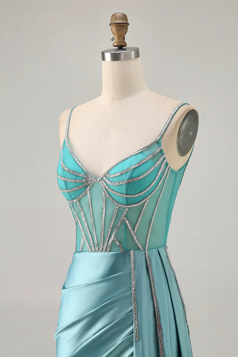 Sparkly Green Satin Bodycon Beaded V Neck Short Homecoming Party Dress With Streamer