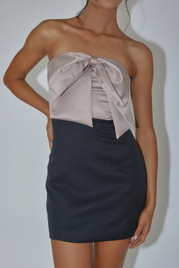 Strapless Bow Bust Satin Black And Champagne Mini Homecoming Dress