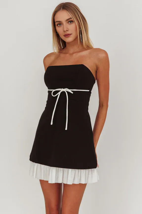 Strapless String Tie Black Mini Homecoming Dress With Ruffle-trimmed Hem