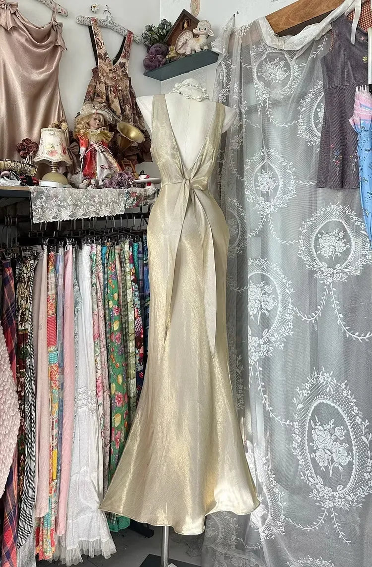 Stylish Mermaid Round-Neck Open Back Champagne Floor-Length Prom Dress Custom