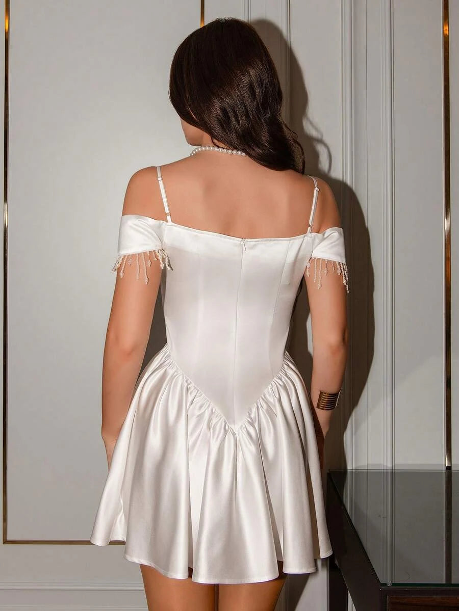 Stylish A-Line Square Neck Beaded Fringe Corset Satin White Mini Homecoming Dress