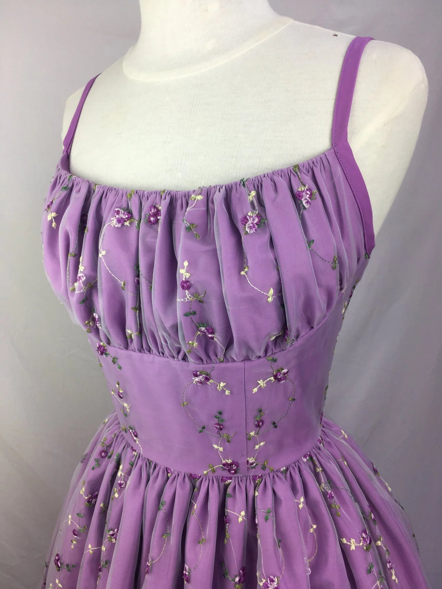 Sweet Purple Flower Embroidery Spaghetti Straps A-line Homecoming Dress Party Dress