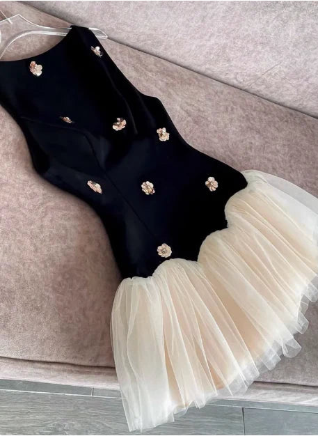 Sweet Satin Tulle Sleeveless Floral Mini 17th Birthday Party Dress Homecoming Dress With Applique