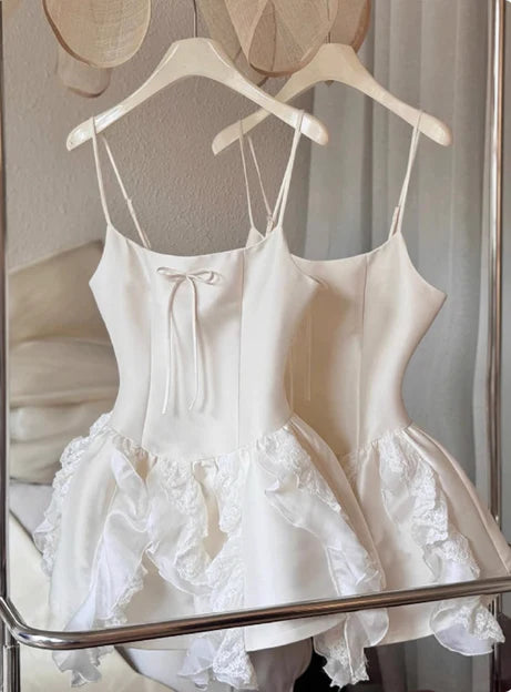 Sweet White Satin Lace With Bow Spaghetti Straps Ruffled 17th Birthday Homecoming Dress