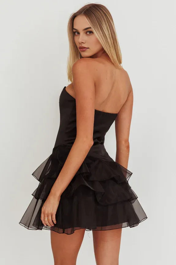 Sweetheart Neck Strapless Organza Ruffle Tiered Black Mini Homecoming Dress