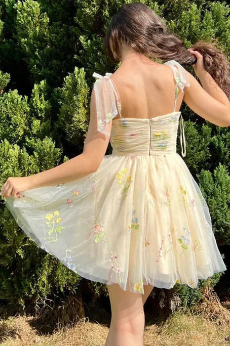 Tulle Floral Spaghetti Straps Pleated Sweetheart Short Party Dress Backless Homecoming Dress