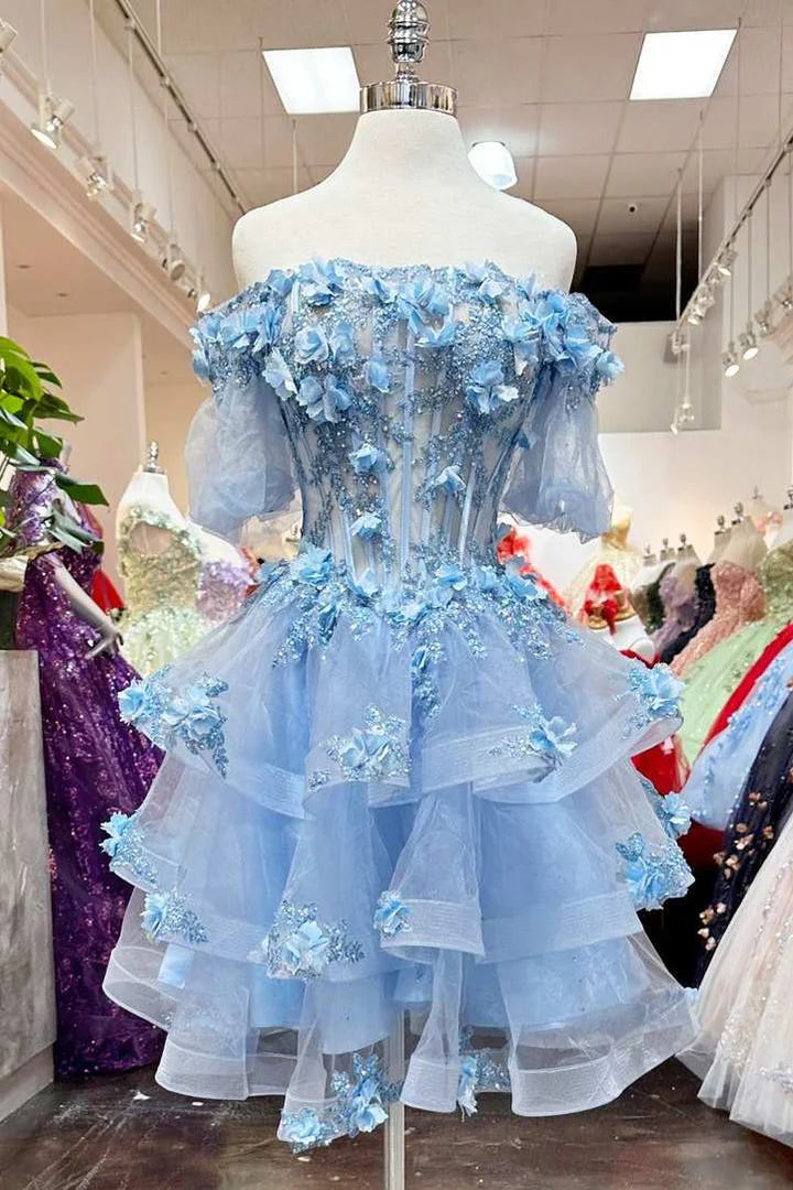 Tulle Lace Appliques A-Line Strapless Ruffles Empire-Waist Short Homecoming Dress