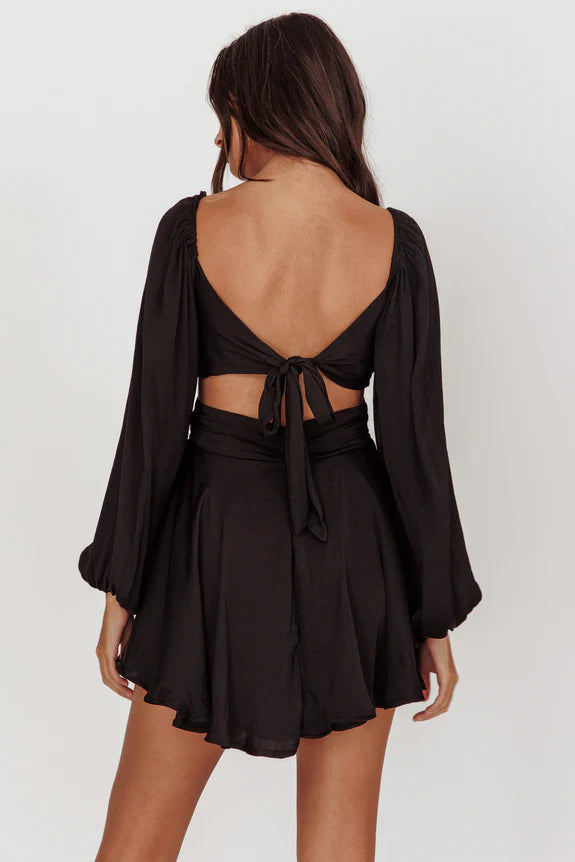 V Neck Balloon Long Sleeve Cut-Out Twist Black Mini Homecoming Dress