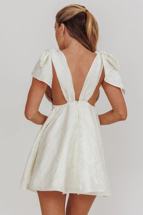 V Neck Tied Shoulder Jacquard White Mini Homecoming Dress With Bow
