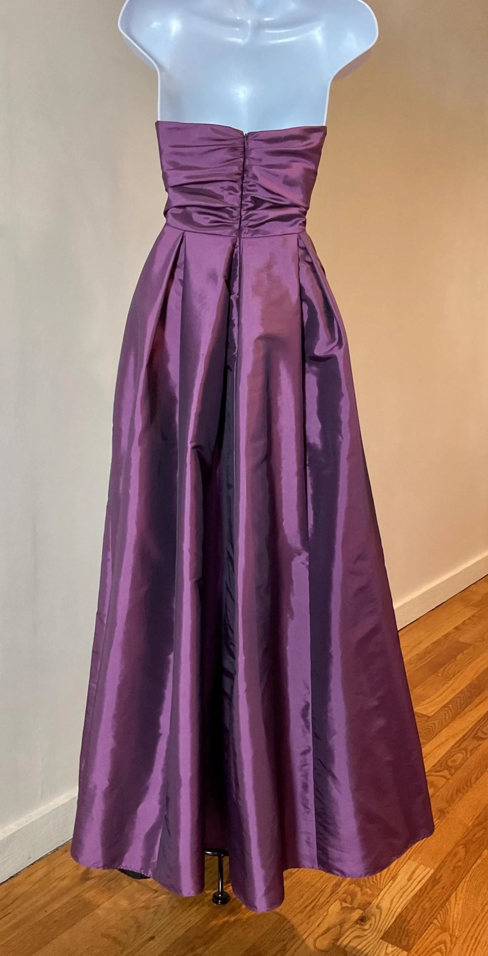 Vintage A-Line Strapless Bow Taffeta Purple Floor-Length Prom Dress For Women