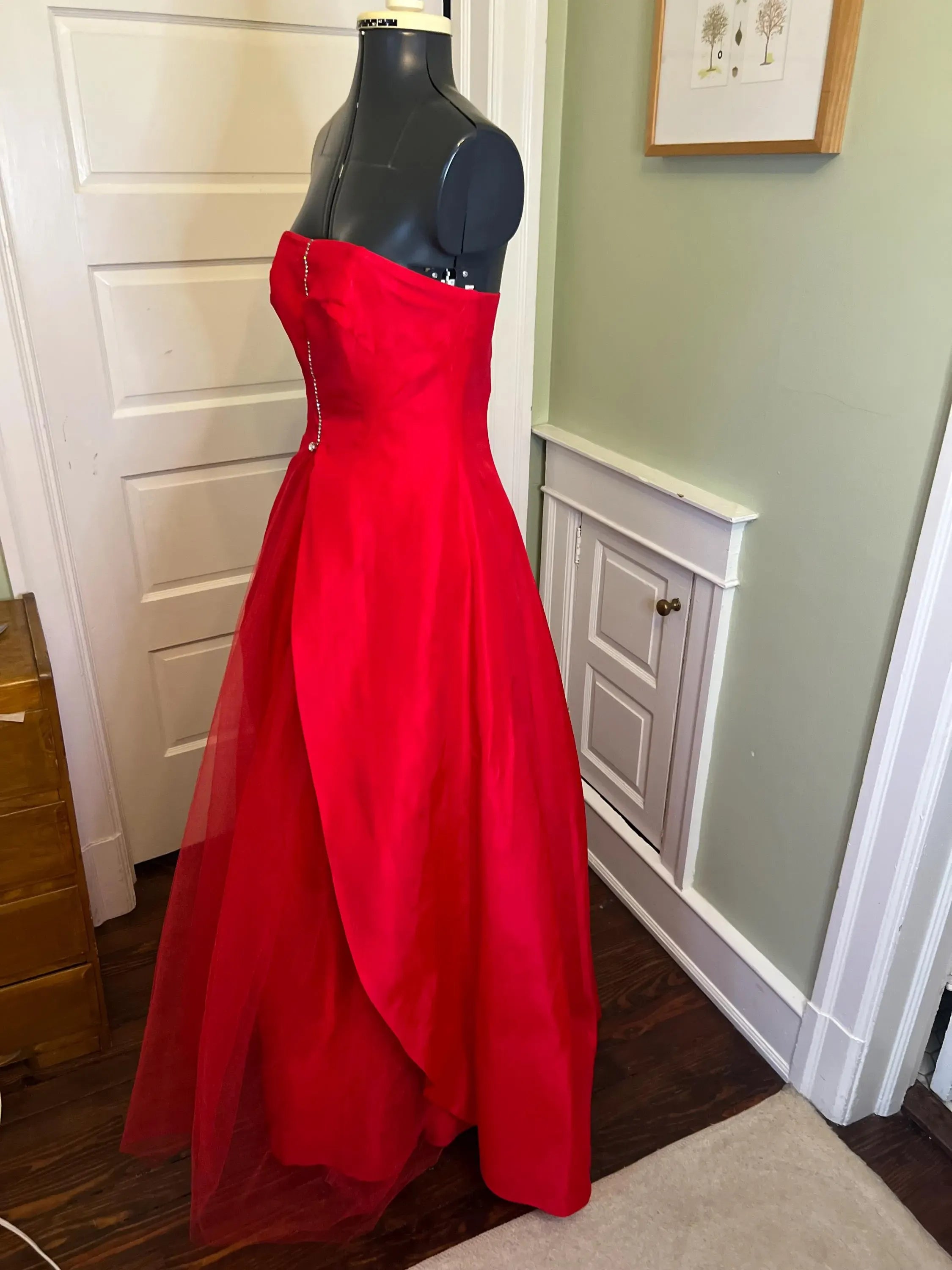 Vintage A-Line Strapless Rhinestone Taffetta Red Floor-Length Prom Dress Price
