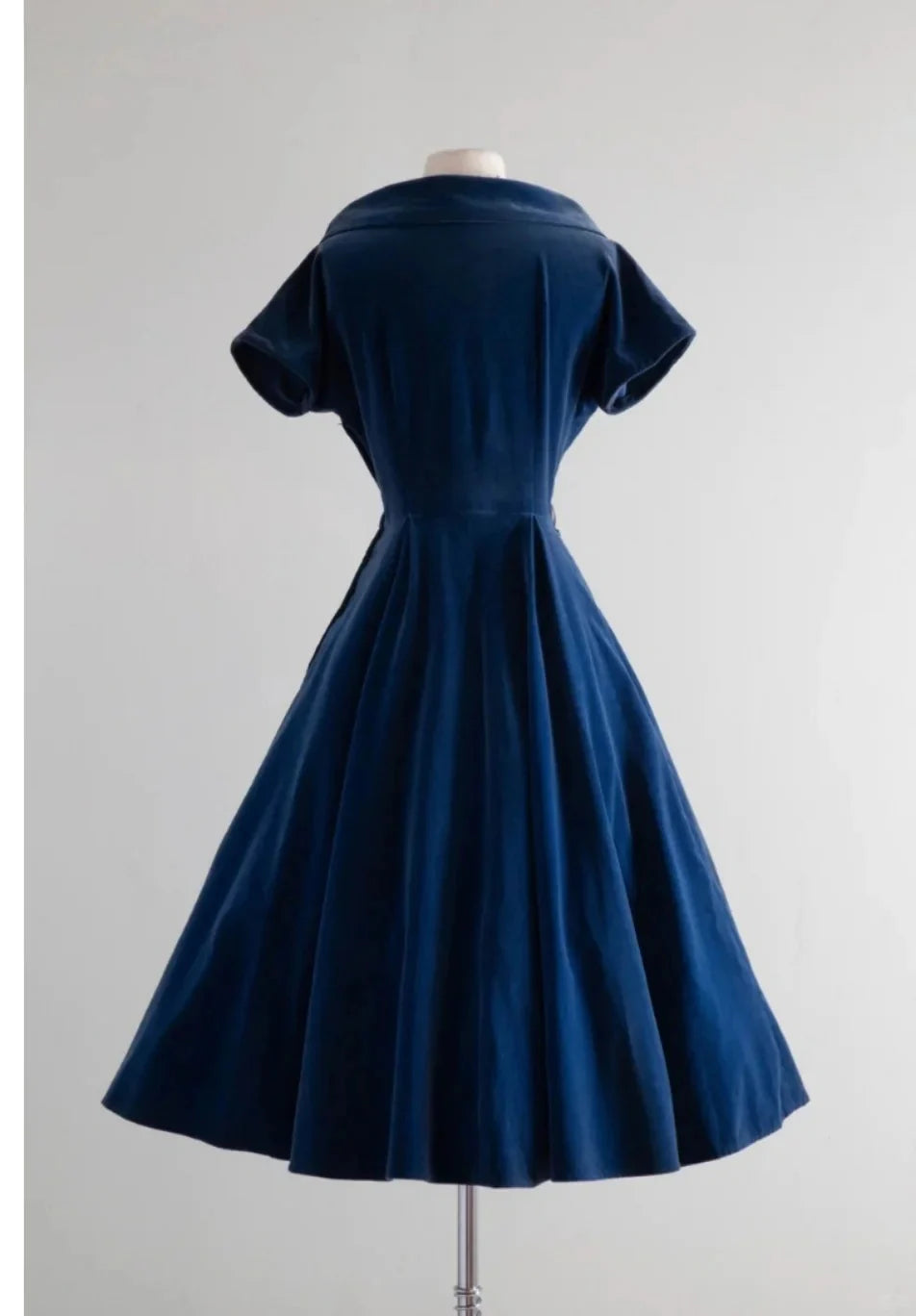 Vintage Blue Velvet V Neck Short Sleeves Homecoming Dress Short Prom Dress Party Dress