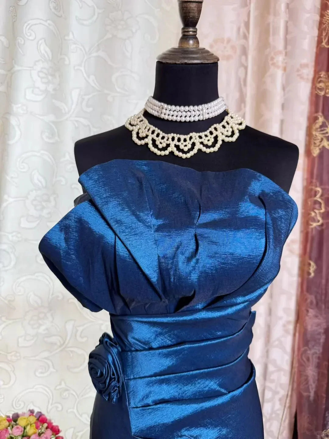 Vintage Royal Blue Satin Strapless 3D Flowers Short Party Dress Homecoming Dress