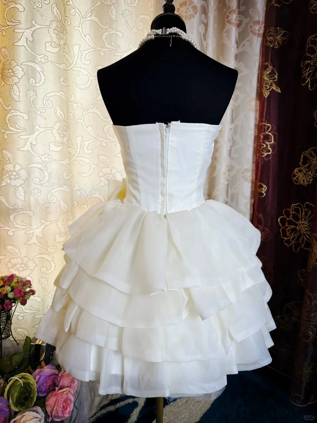 Vintage Satin Sequins With Beaded Strapless A Line Short Evening Party Dress Homecoming Dress