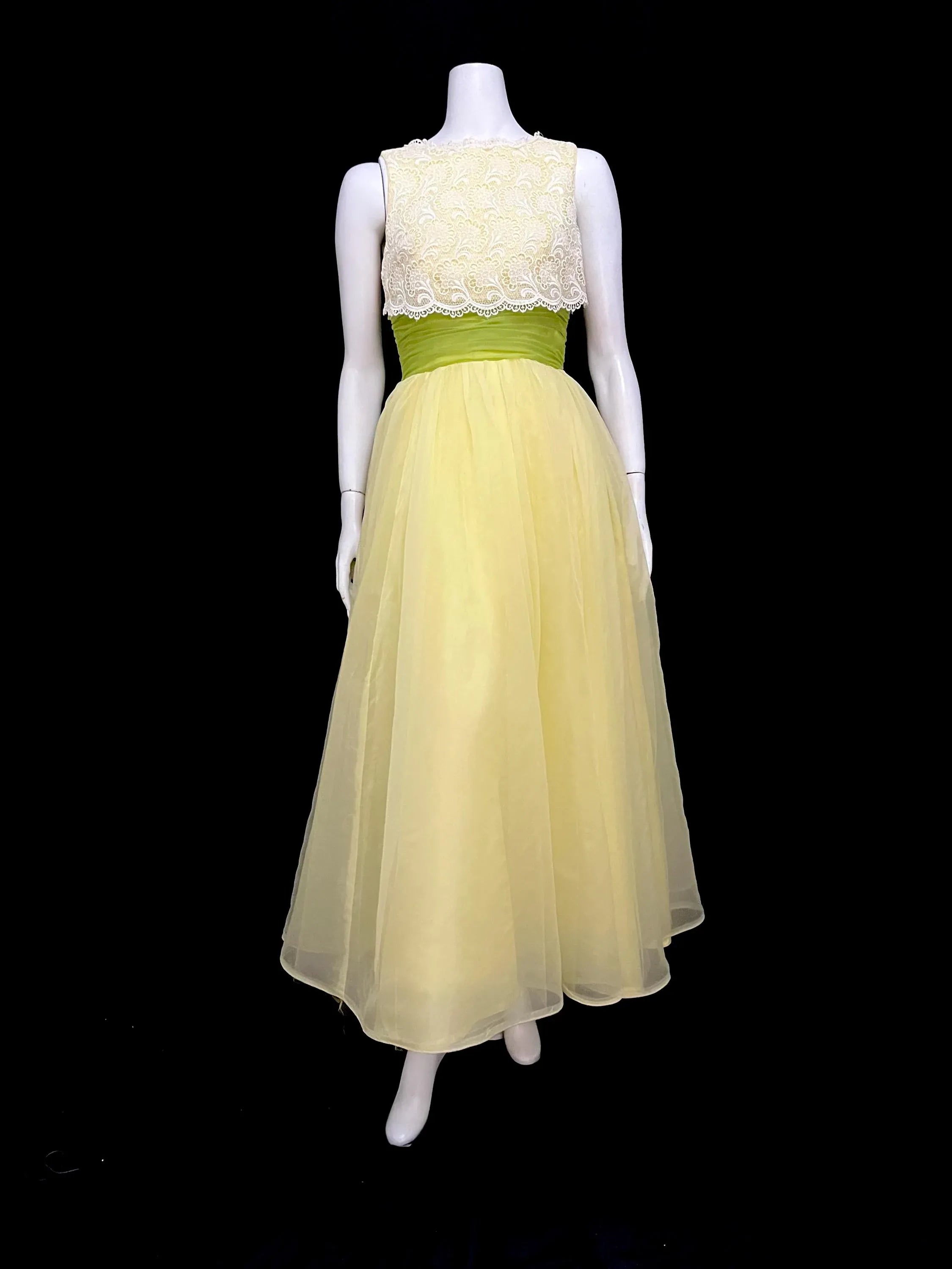 Vintage A-Line Round Neck Lace Chiffon Yellow Floor Length Prom Dress For Women