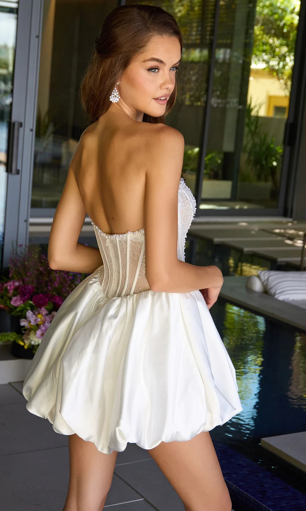 Vintage Strapless Corset Beaded Ivory Short Homecoming Dress With Bubble Hem