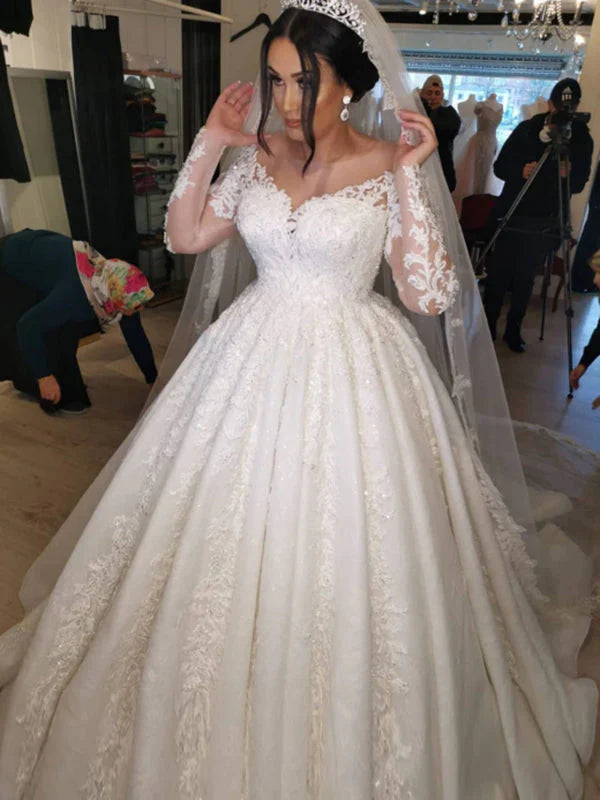 Luxury Sweetheart Long Sleeve Applique A Line Wedding Dresses
