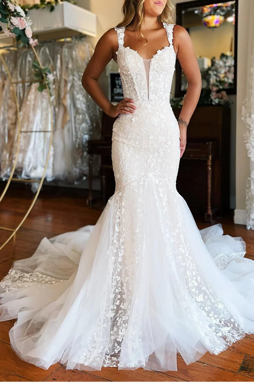 White Floral Lace Applique Deep V Neck Off the Shoulder Trumpet Wedding With Train