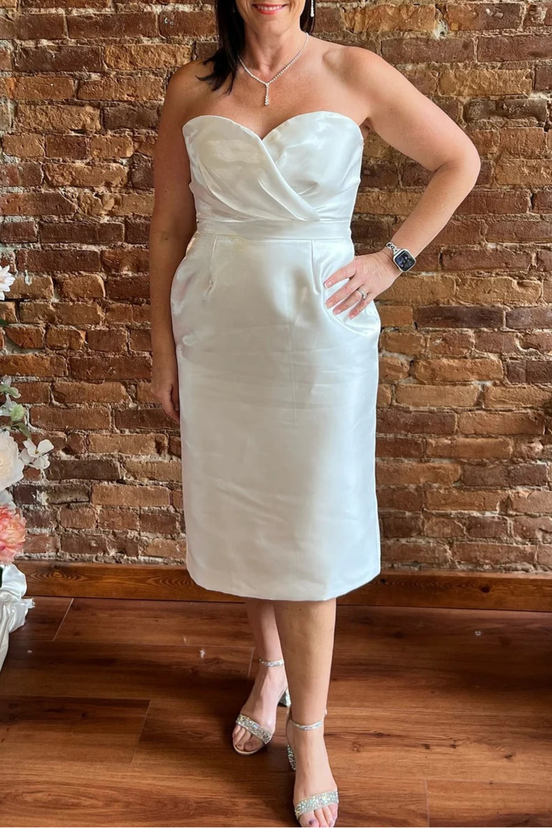 White Organza Sweetheart Neck Open Back Midi Wedding Dress with Detachable Sleeves