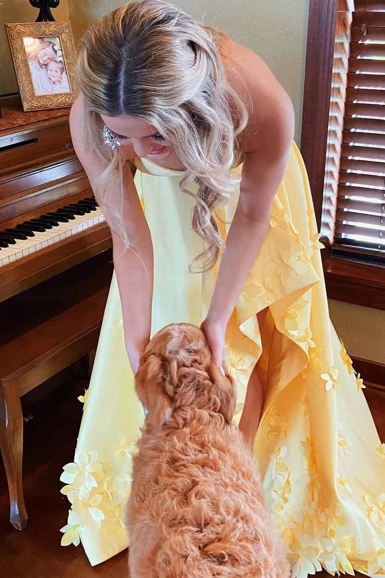 Yellow Pleated Strapless A-Line Sweetheart Appliques Prom Dress with Slit